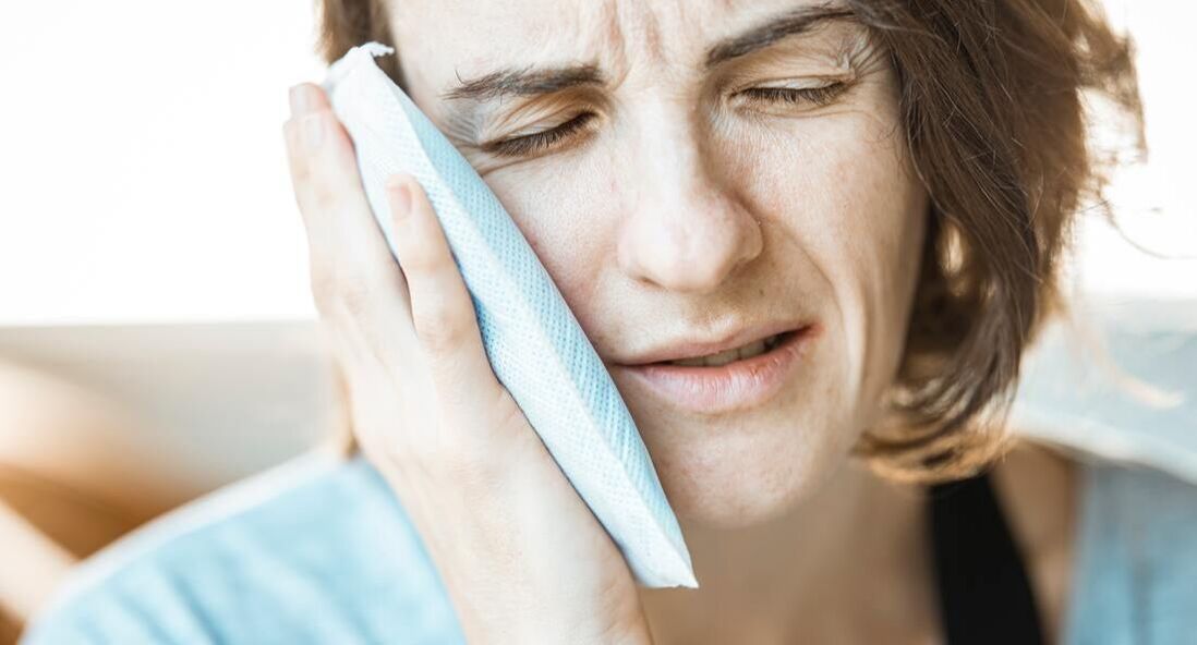 Picture of a woman having a toothache